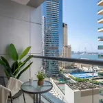 Modern Studio Near The Beach
